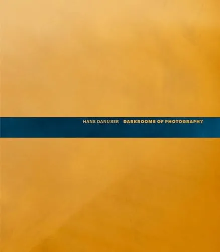 Couverture de Darkrooms Of Photography
