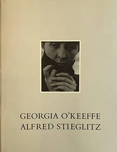 Couverture de Georgia O'Keeffe: A Portrait by Alfred Stieglitz