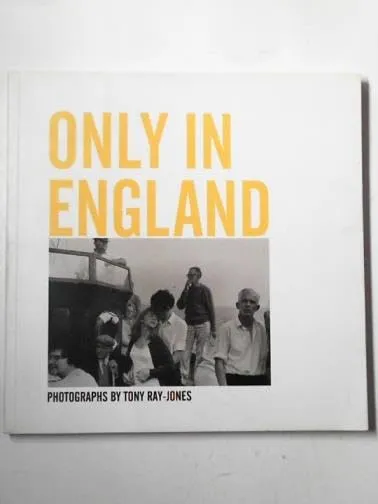Couverture de Only in England