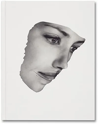Couverture de Spirit is a Bone