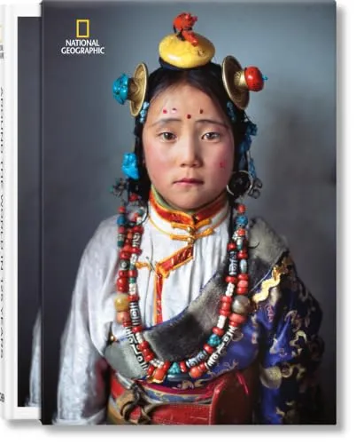 Couverture de National Geographic. Around the World in 125 Years