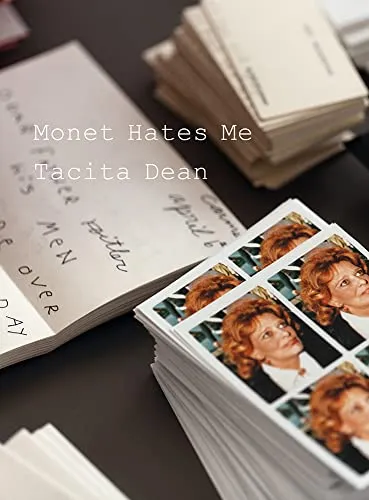 Couverture de Monet Hates Me