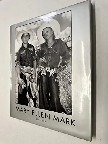 Couverture de Mary Ellen Mark, American Odyssey, 1963-1999: Poem by Maya Angelou