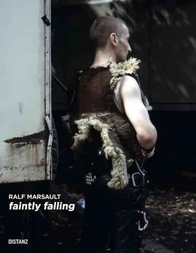 Couverture de Faintly Falling