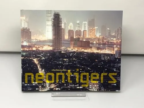 Couverture de Neontigers ; photographs of Asian megacities