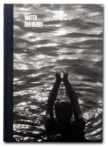 Couverture de Water