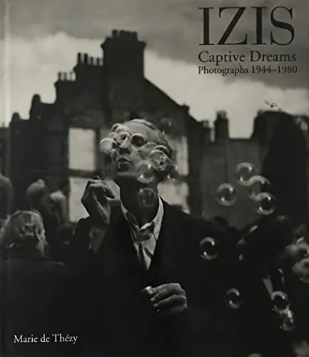 Couverture de Captive Dreams - Photographs, 1944-80