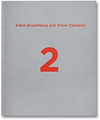 Couverture de Adam Broomberg & Oliver Chanarin - War Primer 2