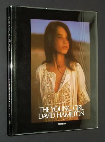 Couverture de The Young Girl: The Theme of a Photographer