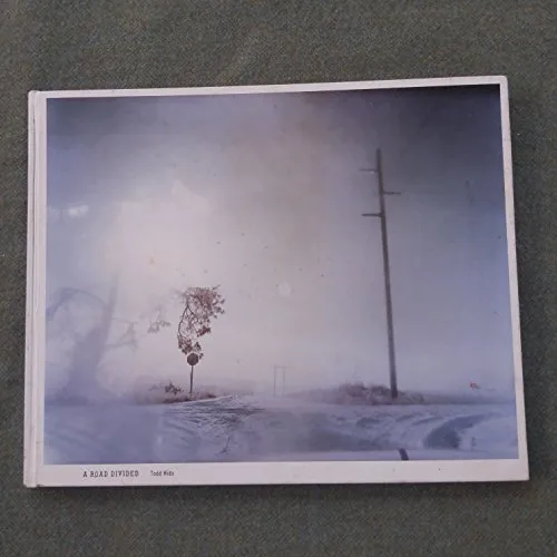Couverture de A Road Divided