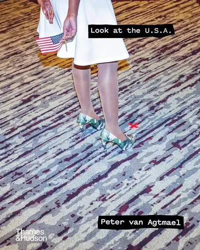 Couverture de Look at the U.S.A.: A Diary of War and Home