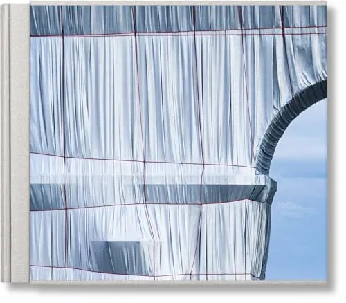 Couverture de Christo and Jeanne-Claude. L'Arc de Triomphe, Wrapped, Paris