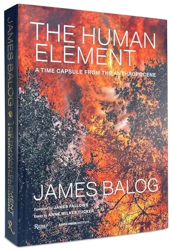 Couverture de The Human Element: A Time Capsule from the Anthropocene