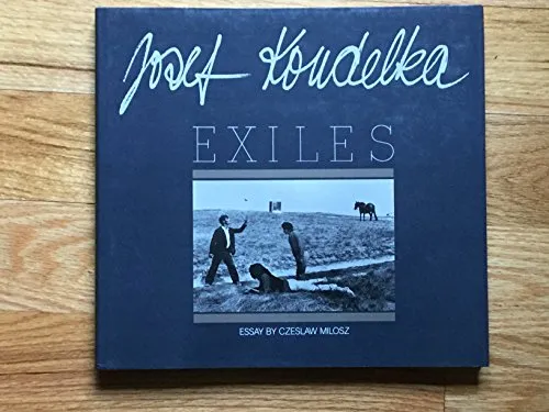 Couverture de Exiles