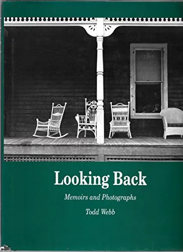 Couverture de Looking Back: Memoirs and Photographs