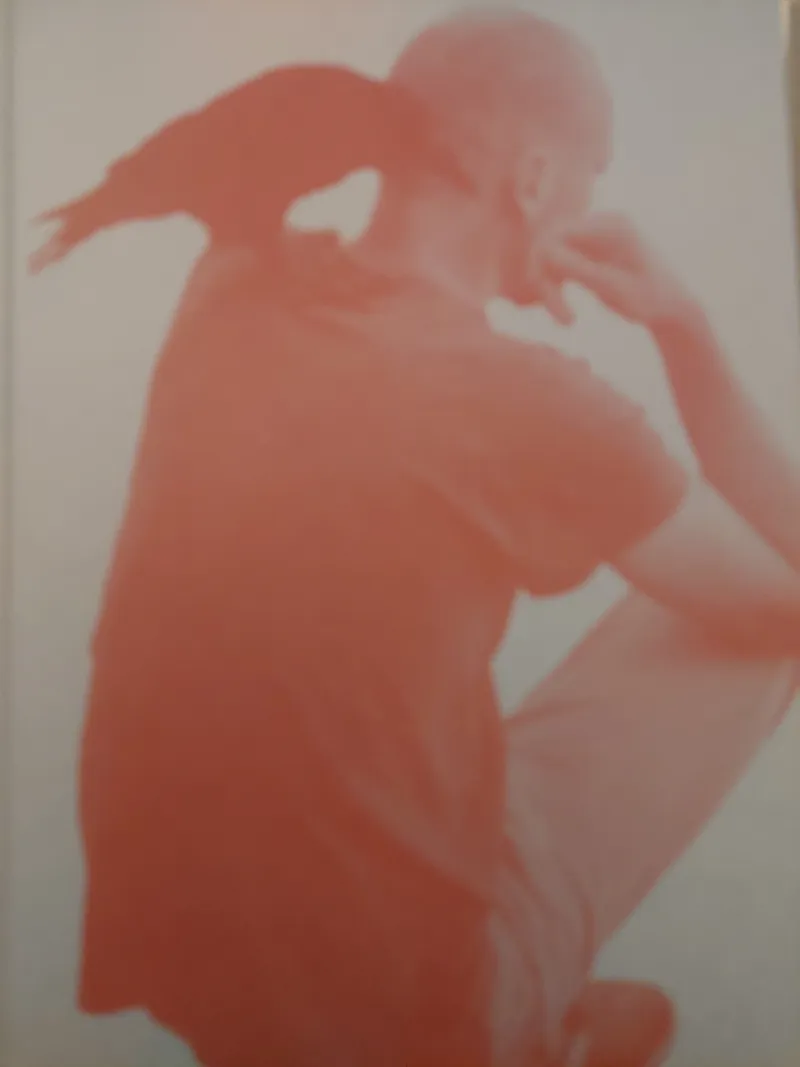 Couverture de A sensitive education