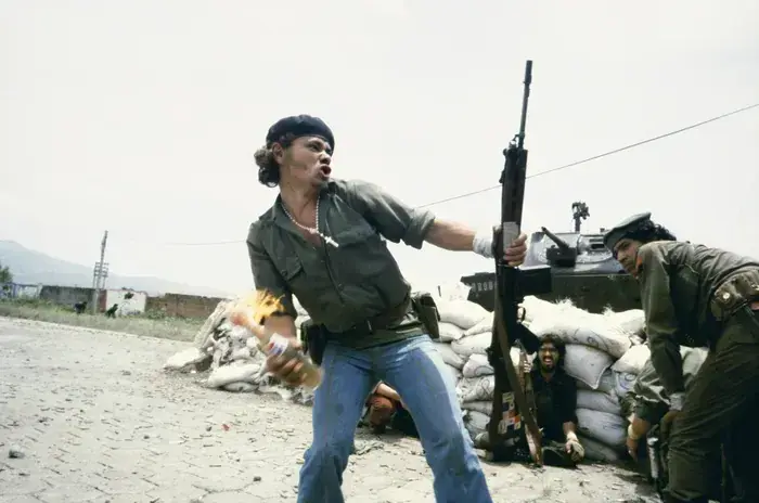 Susan Meiselas — Nicaragua, Histoire, Mémoire, Fondation Henri-Cartier-Bresson, Paris