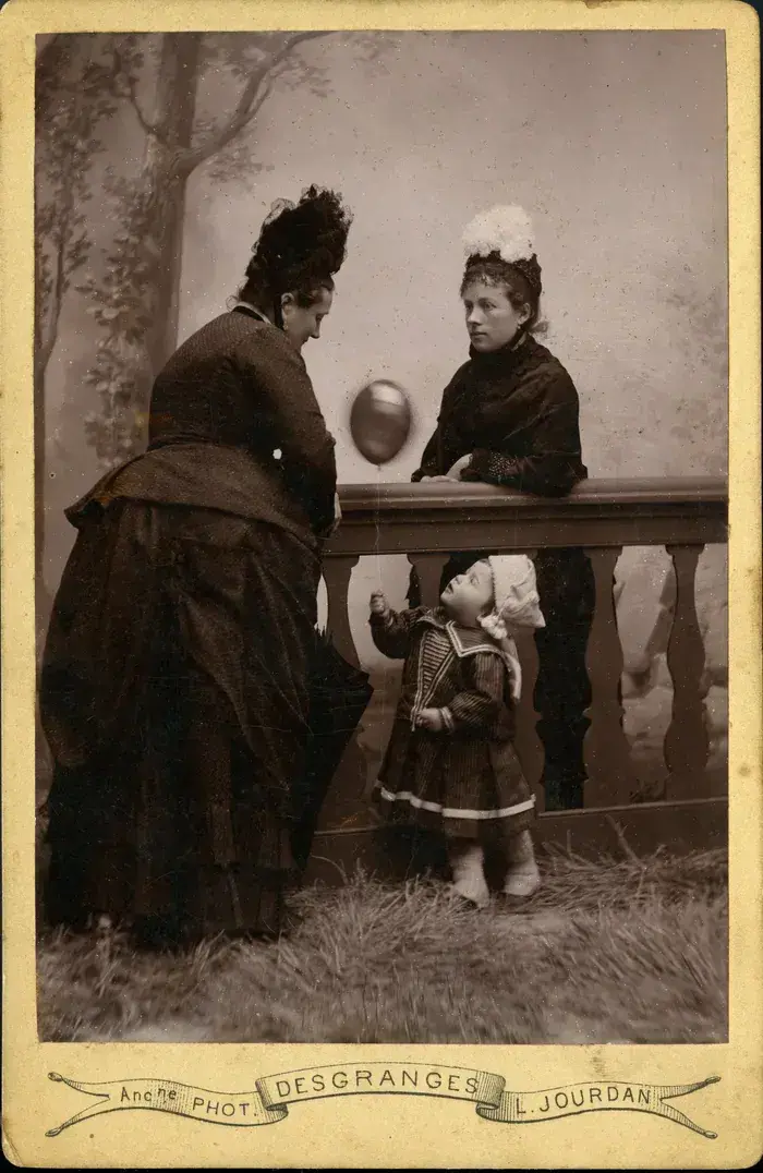 L'œil dans le miroir, Théâtre de Vanves, Thomery