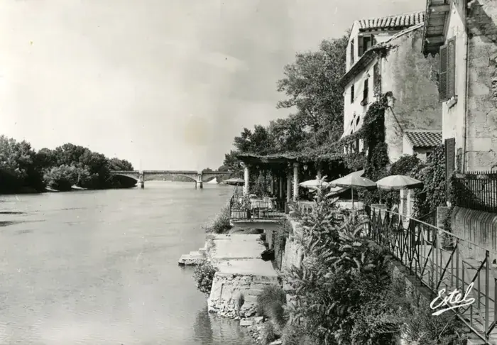 200 ans de photographies: regards sur Villeneuve lez Avignon, Tour Philippe-le-Bel, Villeneuve-lès-Avignon